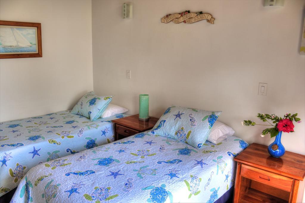The Isabela Beach House Puerto Villamil Exterior foto
