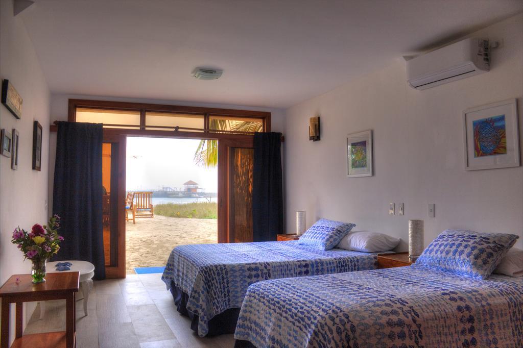 The Isabela Beach House Puerto Villamil Exterior foto