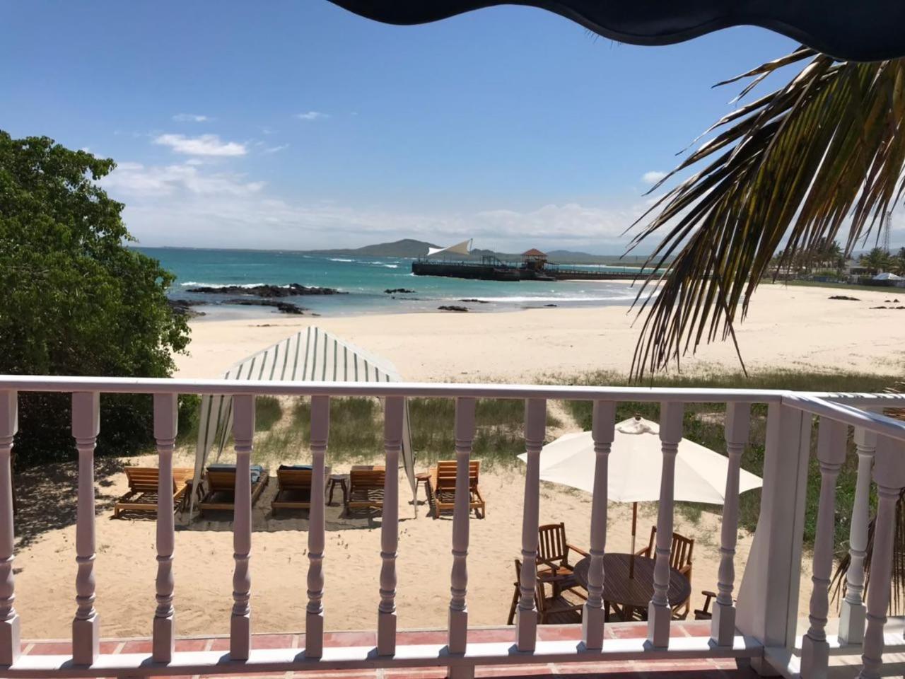 The Isabela Beach House Puerto Villamil Exterior foto